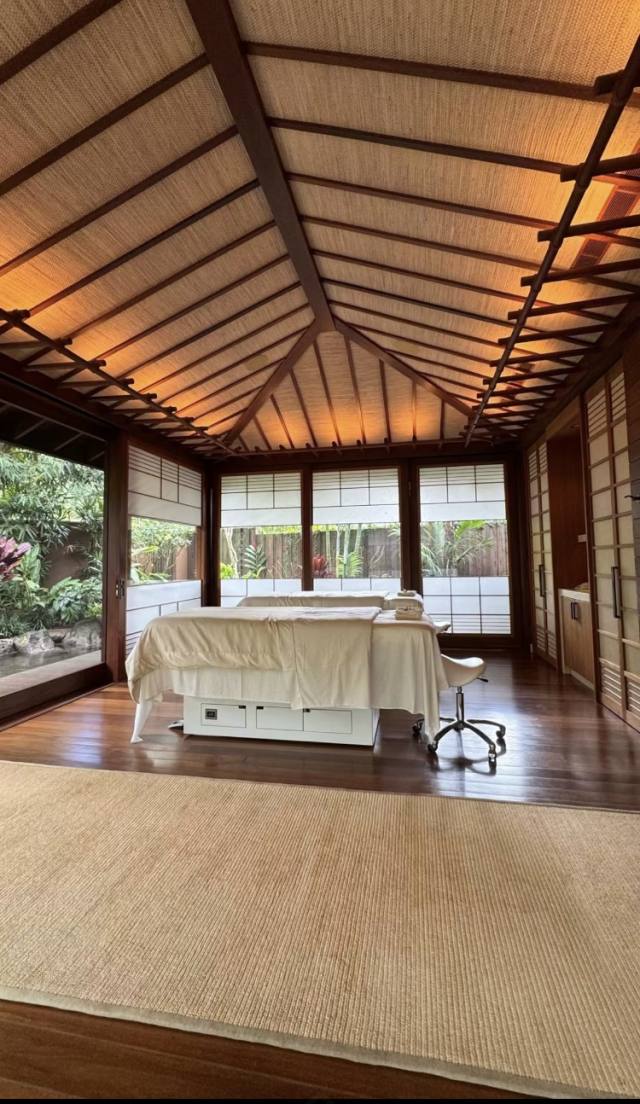 MOBILE CARYN PRIVATE MASSAGE THERAPIST