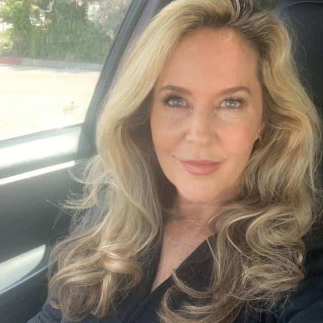 I'M A SPECIALIST & LICENSED MASSAGE THERAPIST CATERING TO MEN WHO NEED A PROFESSIONAL MASSAGE IN A PERFECT RELAXED SETTING