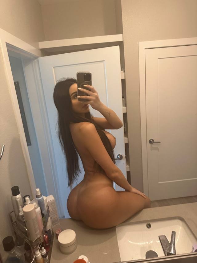 @alyssanaughty9 on telegram  SEXY TRANS GIRL Nasty a  Video,FaceTime fun, Video chat Available for Sale✅ I love to party 🎉 an