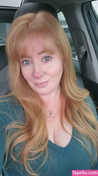 Welcome! I am  Charlotte ❤️, a licensed massage therapist, specializing in a range of massage services, from full-body massag