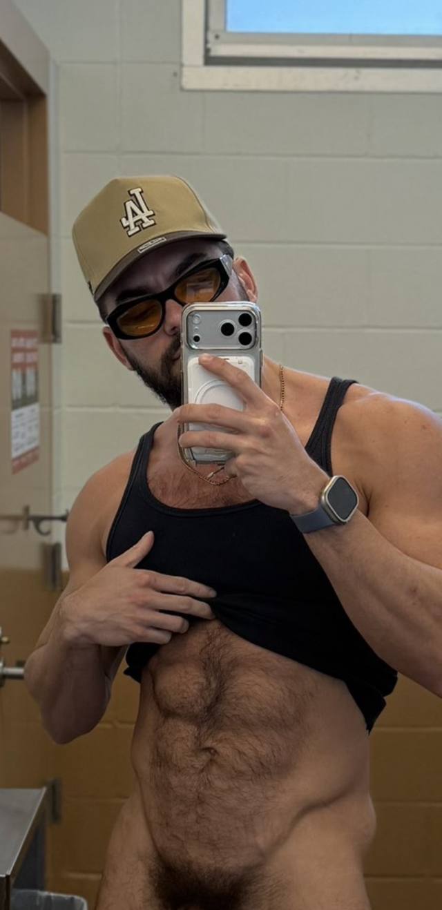 Clean TOP/BOTTOM. Fuck Buddy, MASSAGE, Party & Good Time with Big Dick Energy