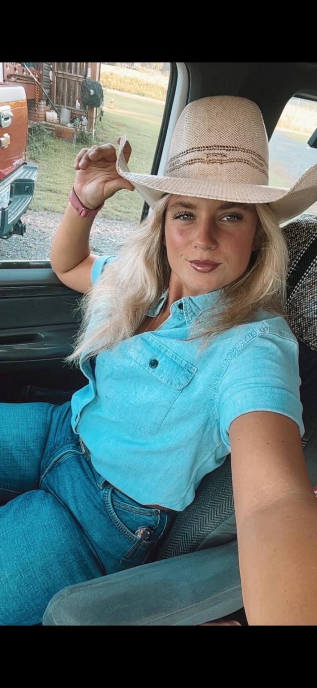 I'M WHITNEY ACTIVE 24/7 FOR SEX AND FULL BODY MASSAGE🥰CAR DATE🍆 GFE😋🍆 FACETIME FUN🍆😋🍆 TEXT/CALL 4152050057