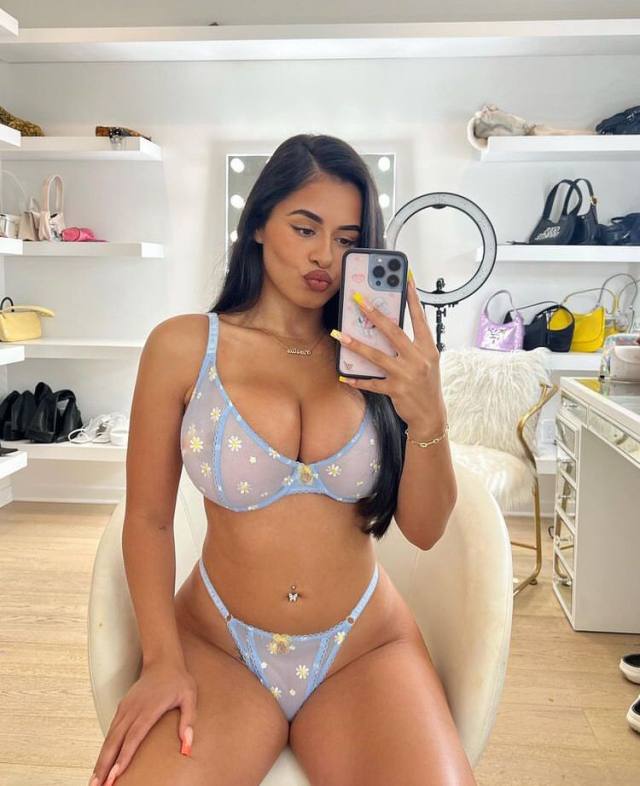 I’m here looking for friends with benefits 🥰❤️