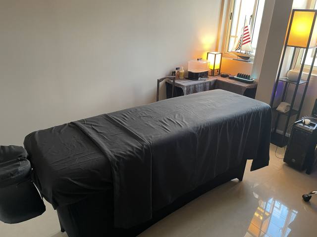 I’M A MATURED LICENSED MESSAGE THERAPIST TO MEN WHO WANT A PROFESSIONAL MESSAGE IN A RELAXED SETTING