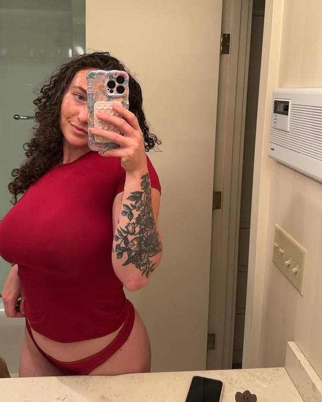 Hi I’m Gabriella the latest juicy girl right now🥺💦🍑🍆  I’m available text me +1615-802-3278… Mail : bg705811@gmail.com