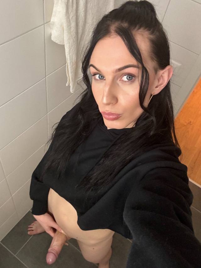 💋💕PUDDIN the freak!!😋 And yep Im THA HEAD🍆 MONSTER😈 BEAST!!! Cock soaking wett 💦 come watch it SQUIRT💦☺ 🍬