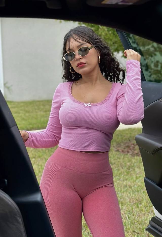 A provider seeking a partner (SUGAR MOMMY/dating )