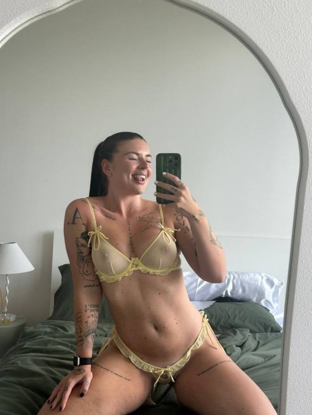 NO PAYMENT REQUIRED- SEXY SINGLE MOM FOR MEET AND FUCK AS LONG AS YOU KNOW HOW TO USE YOUR DICK 🍆🍑🍆💦