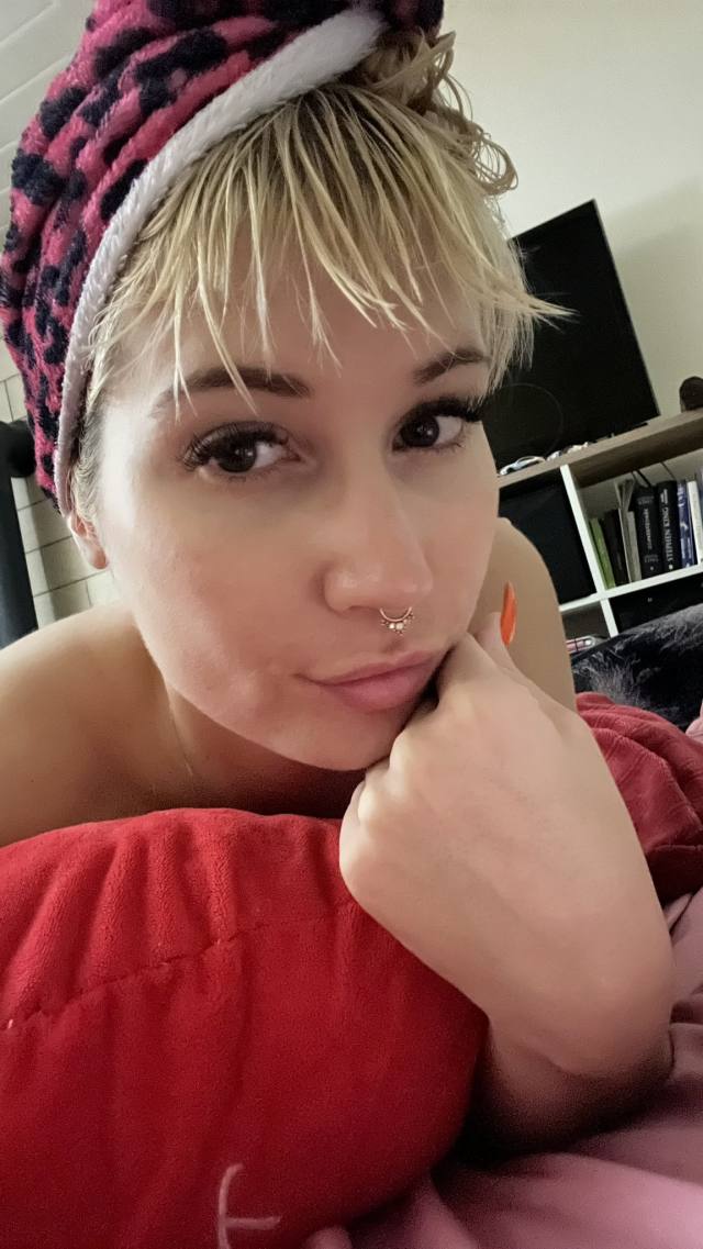 NO PAYMENT  INVOLVED- I'm a SEXY SINGLE MOM AVAILABLE FOR MEET AND F##K AS LONG AS YOU KNOW HOW TO USE