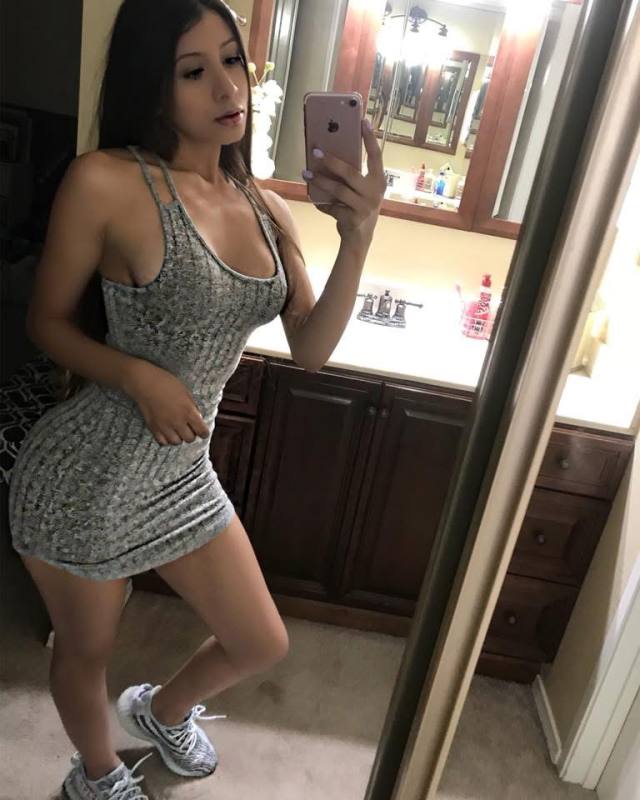 I'M Kimberly, A CERTIFIED AND EXPERIENCED MASSAGE THERAPIST DEDICATED TO HELPING CLIENTS RELIEVE STRESS AND EASE MUSCLE TENSI