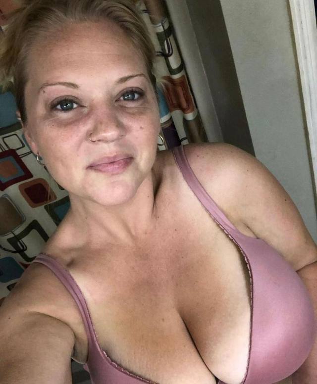 I AM LOOKING FOR A NICE COCK🥕💛 TO SERVICE💠🍆👅AVAILABLE CAR/HOME 🌽💦👩💚💚🤍