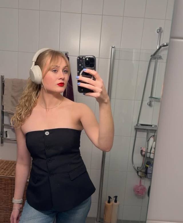 Good Vibes Only - Available for Hook up