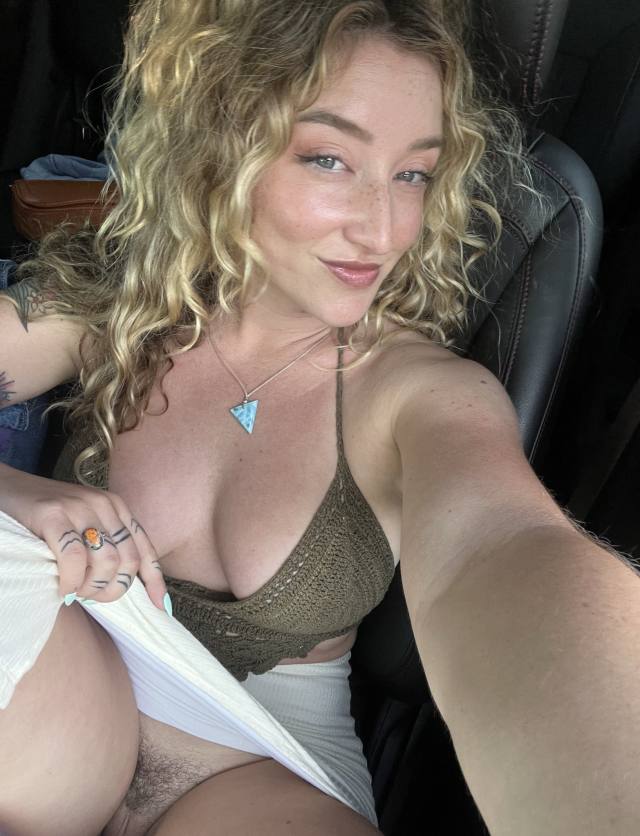 AVAILABLE FOR HOT AND EXCLUSIVE FUN😈CALL FOR FAST RESPONSE ☎️