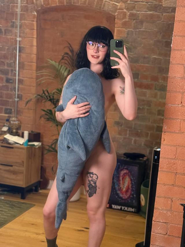 ALL TWO HOLES ARE OPEN 🥰🥰🥰🥰