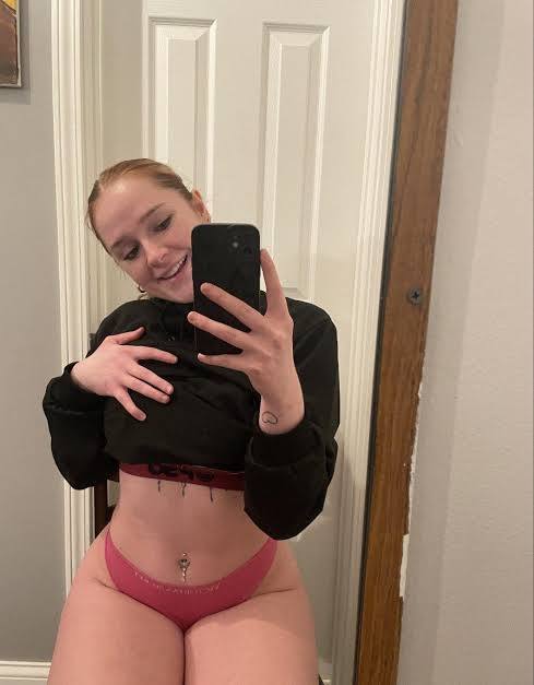 Hey what’s up you down for hookup and where are you located 🍆🍑🥺