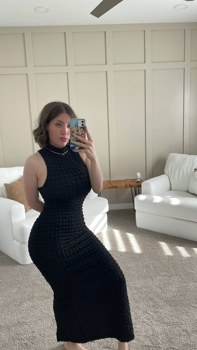 Latino Real licensed therapist I’m a naughty squirter I give full body massage with sex and blow job🍆🍑💦
