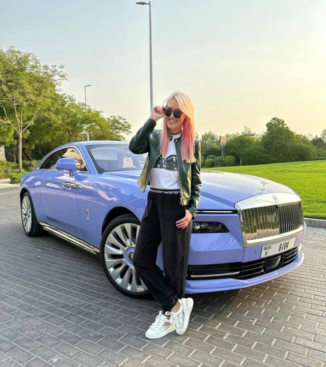 Helping The Needs 😘