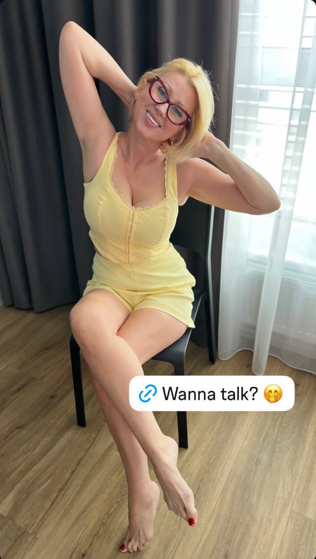 Hello I'm VICTORIA Come and unwind with my unrushed full body very sensual AM A LICENSED PROFESSIONAL and independent MASSAG