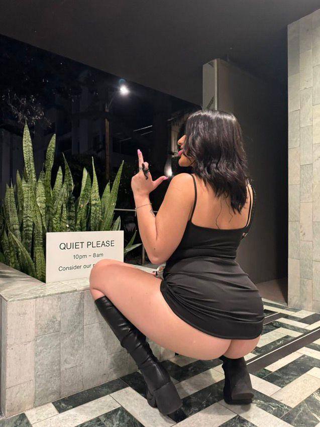 Available for fun 🍆🫦