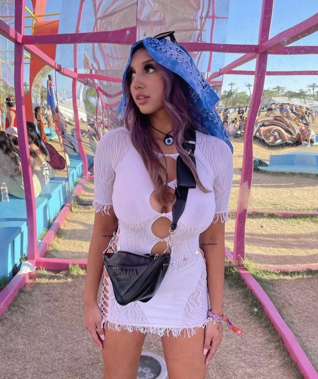 Hot 🥵 Sexy girl in town ready to give incall, outcall and date*** +1 (865) 249-5888