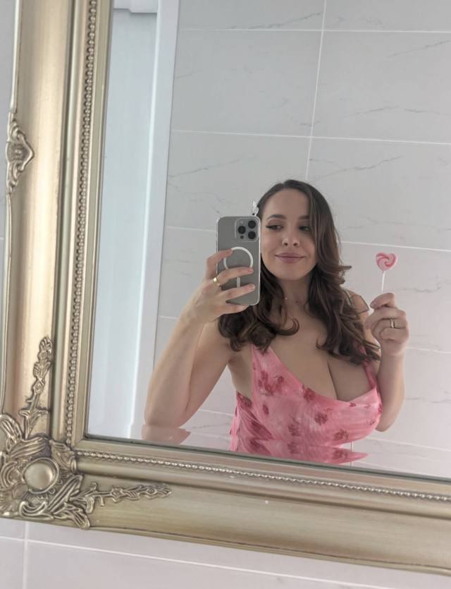 I'm available to all services. Both incalls and Outcalls. My blowjob game is top notch (717) 322-4700