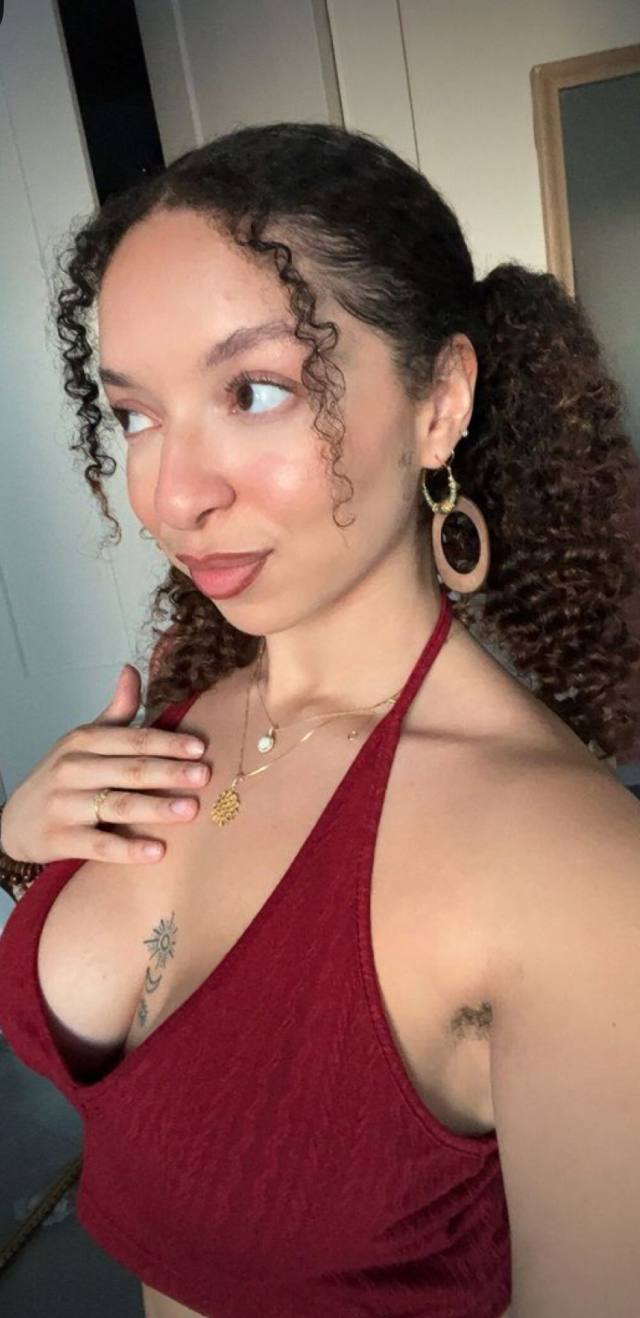 I’m available for hookup and message