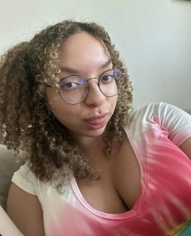 I’m available for hookup and message