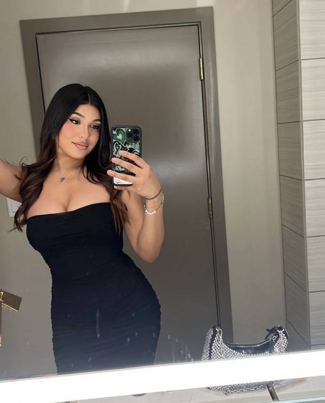 I’m available for hook up big incall or outcall service