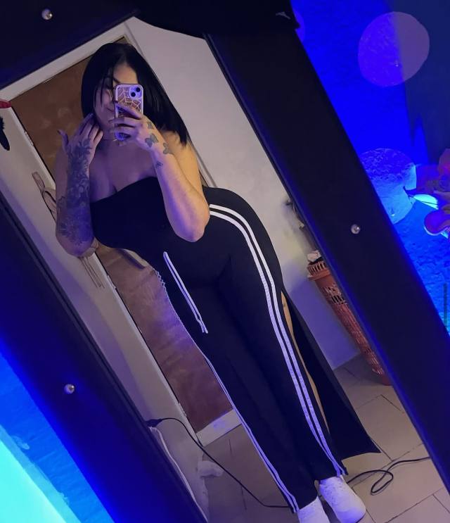 I’m available💦😘 for hookup🍑💦 and massages i sale content also 🍆🍑/hmu👍fuck my wet💦 juicy pussy😍🍆 and thank me later +175769687
