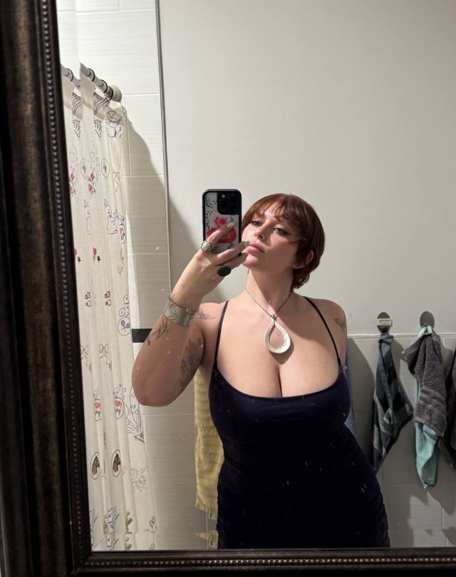Fun & Classy Female Companion PartyFriendly as well