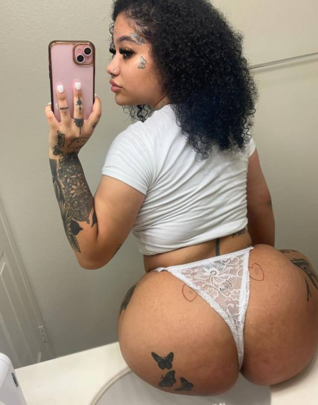 I'm brici Andre 🥰are u in need😞of a hot sexy girl to have an unlimited fun with💦👅🍑