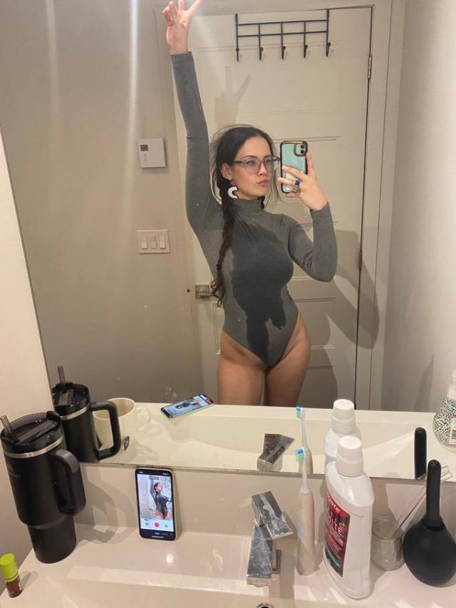 I’m down🥶for hookup👅+13026945540 both Incall and outcall selling nude pics and video also offer car sex, body massage and qui