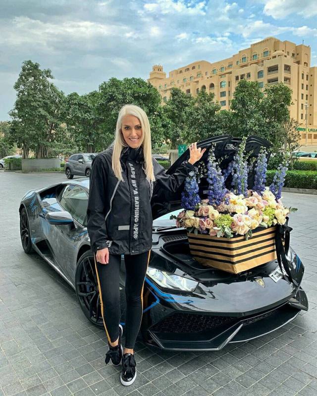 Helping Adulthood in need and supporting financially