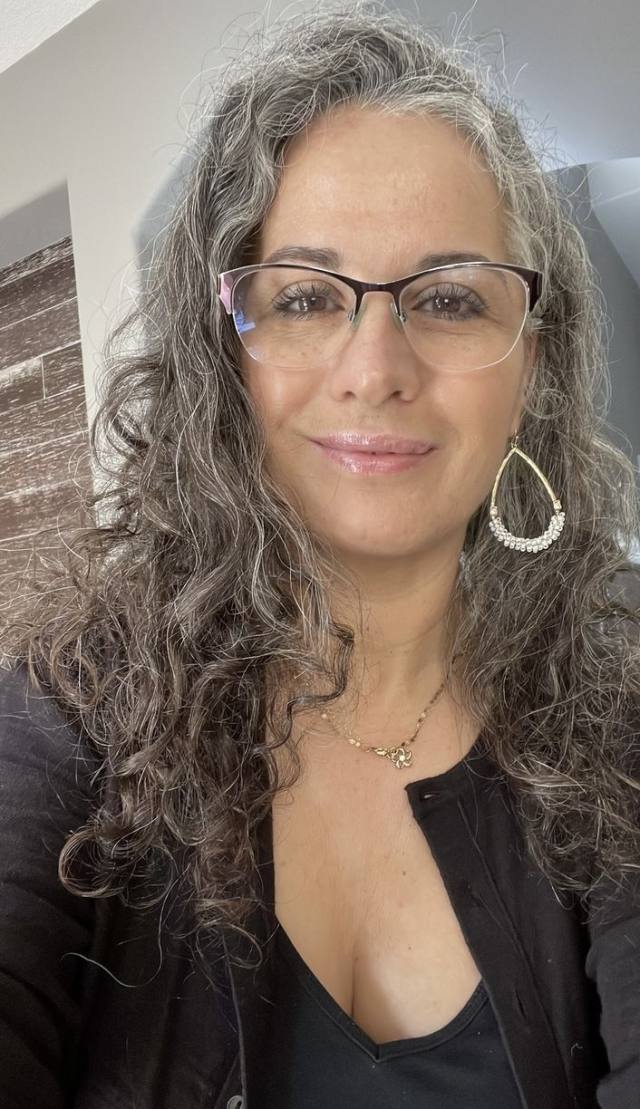 Hello text me to get real in call and out call service