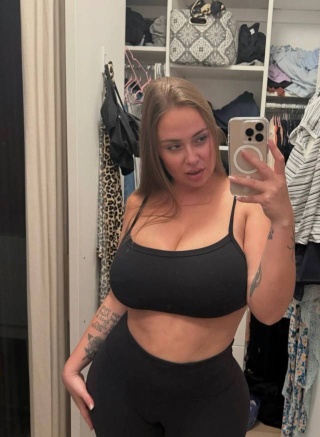 !! NO PRICE TAG, NO COST !!—just chemistry that sets us both on fire. All heat, NO COST . Come fuck me… 💎”