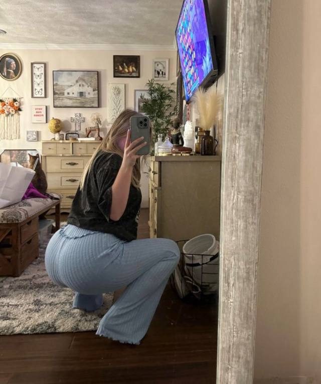 I’M A LICENSED 💙CHIROPRACTOR,PROFESSIONAL MASSAGE THERAPIST. I PRIORITIZE SAFETY AND PRIVACY💖.FEEL FREE TO TEXT ME ANYTIME. 😊