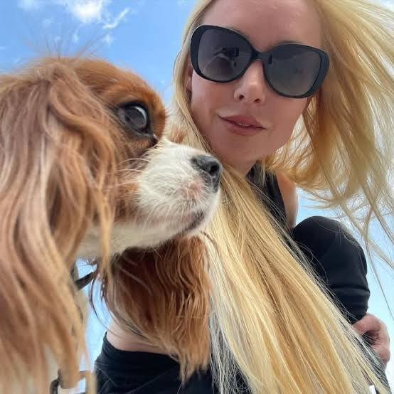 READY TO MAKE YOU CUM AS MANY TIMES AS YOU WANT WHILE I KEEP SQUIRTING ON YOUR SWEET COCK 😋 💦