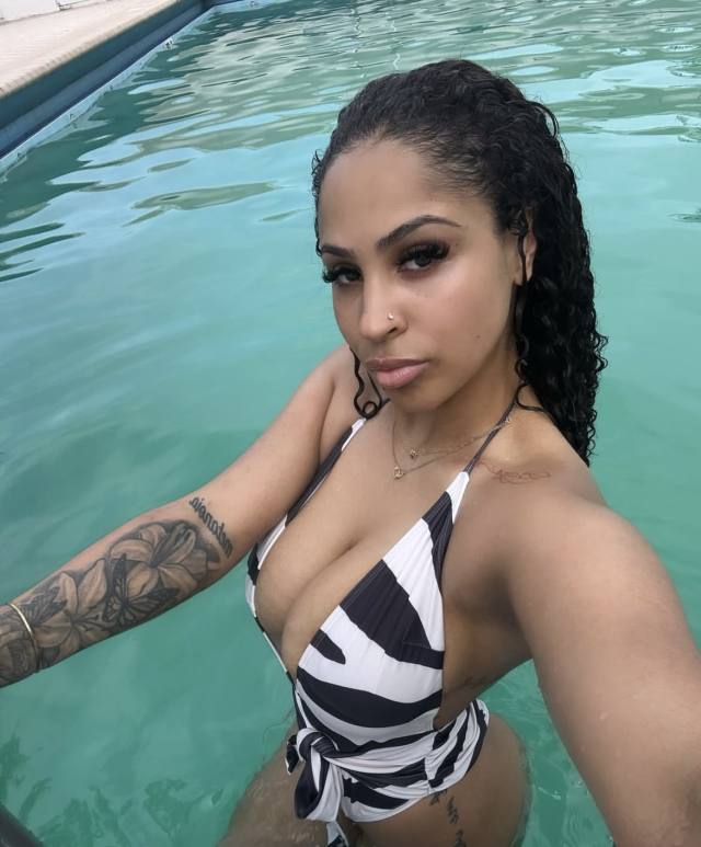 Ready to make you NUT more than twice HMU. If you’re contacting me on Telegram, please be aware that someone is impersonating