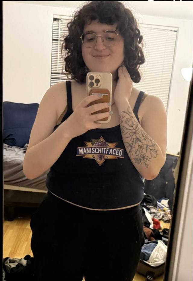 I'm Available For Hookup and Down to Hangout I'm into massage,boundage, Blow Job, I'm good in sucking dick Use me as you doll
