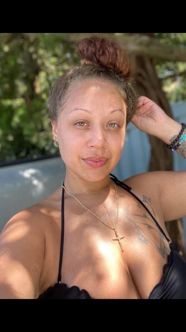 💦🍑am so  horny and i want to get some big dick in my wet 💦p*ssy no games matured minds only