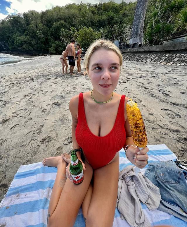 One night stand +1 (213) 453-7831