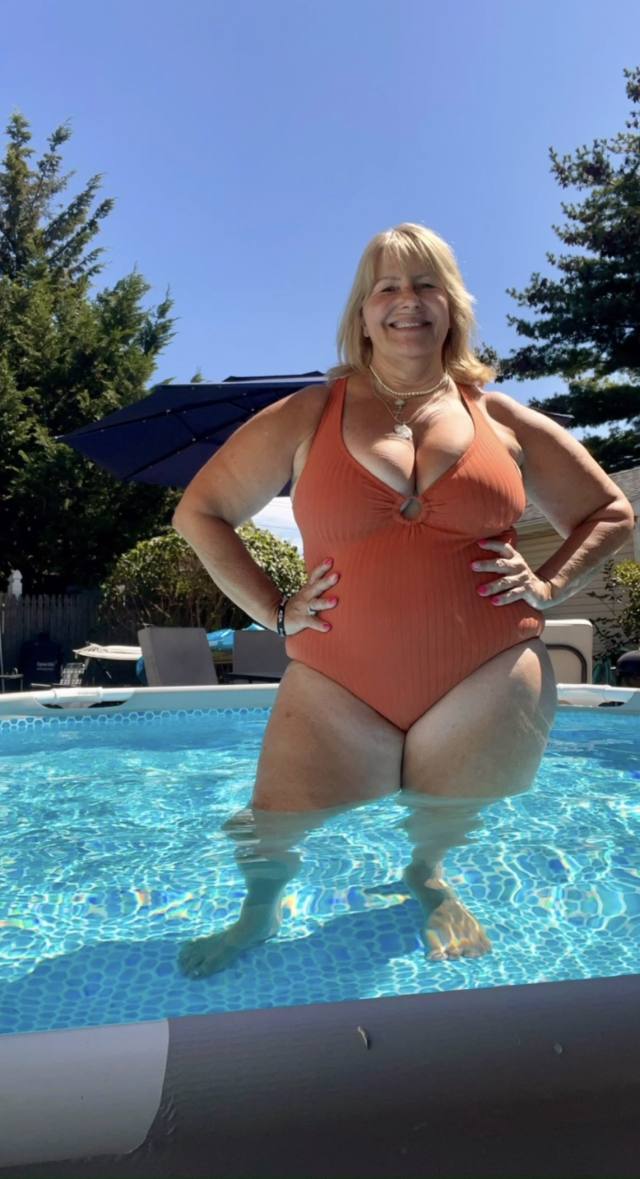 I’m looking for a loyal sugar baby, I’ll spoil daily  weekly with $3000