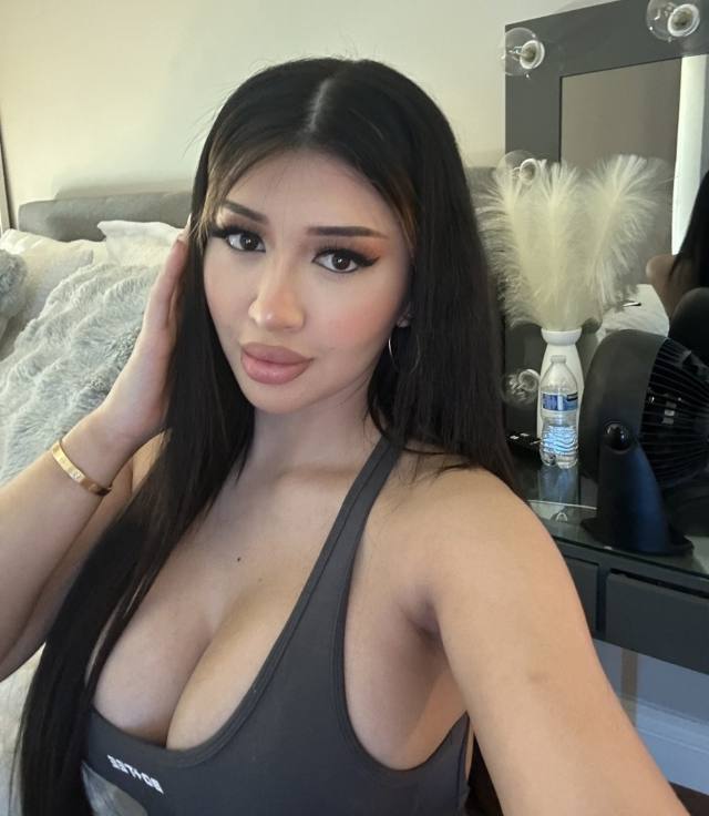 ADD ME ON telegram: @bettykay1627 Are you stressed and need Some hot reliever?  Text me on +19044004033