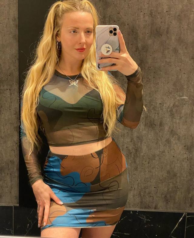 Sexy hot lady ready for good time and fun to be with