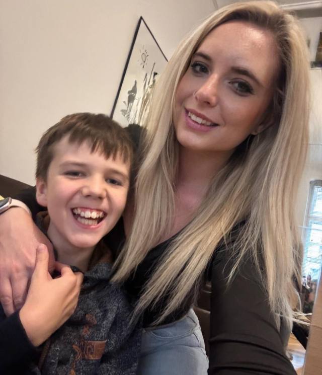 I’m with two kids and I’m looking for a friends with benefits nothing much than someone to fuck me when I need. I don’t know