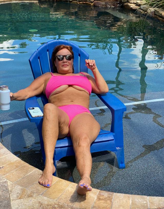 60+ Yrs RICH 💵 LONELY HORNY WIDOW Ready to satisfy 🍆💦 🍆🤤 💚 TIRED OF FAKE ADS ? I’m NEW HERE & REAL 😋