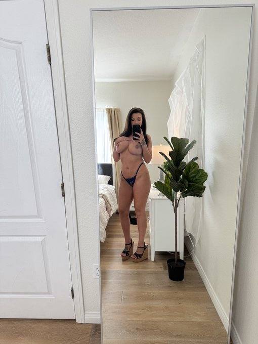 😘I'M A SPECIALIST & LICENSED MASSAGE THERAPIST CATERING TO MEN WHO NEED A PROFESSIONALMASSAGE IN A PERFECT RELAXED SETTING