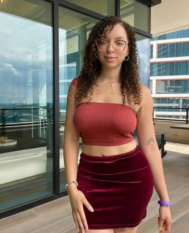 I’M AVAILABLE FOR HOOKUP, ALL STYLES ARE WELCOME 🤗🥵🔥🍆💧