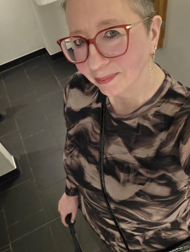 I’M A NAUGHTY MARRIED WOMAN LOOKING FOR DISCREET FUN WITH A MATURE MARRIED MAN, I’M SEDUCTIVE AND SEXY LET ME FULFILL YOUR FA