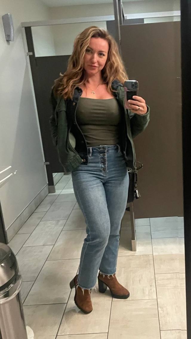 CASEY THE INDEPENDENT MASSAGE MISTRESS